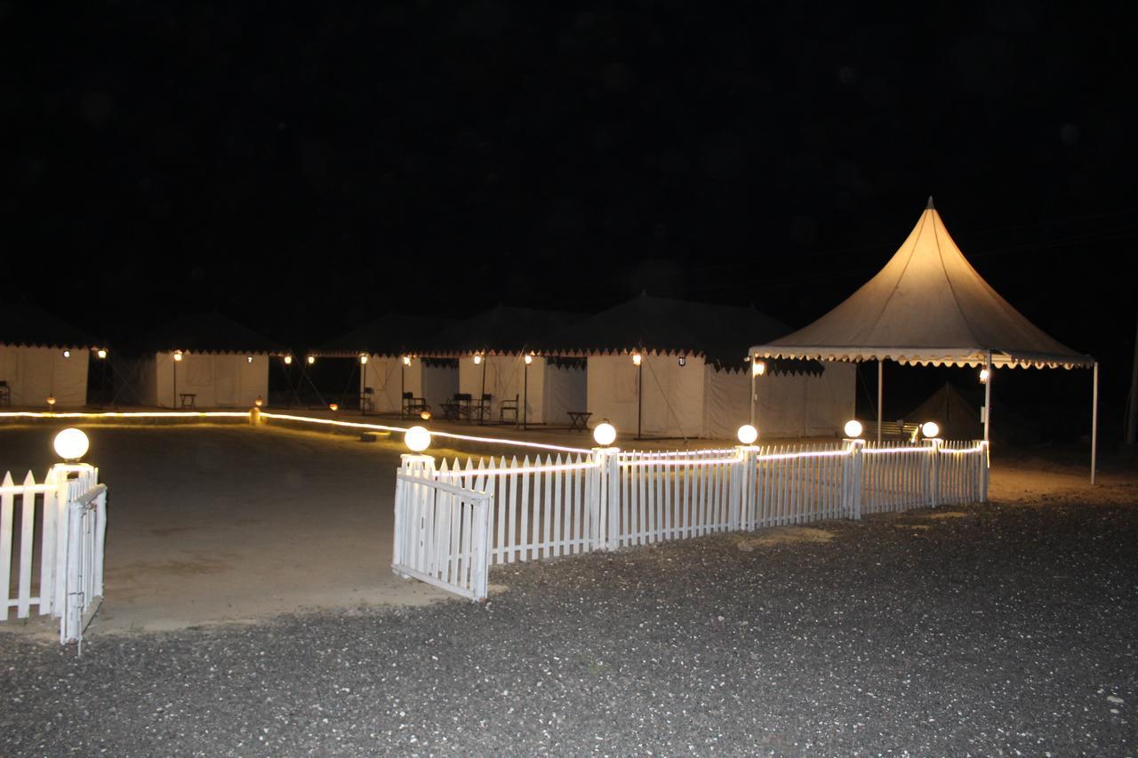 Nova Patgar Tents Hotel Bhuj Exterior photo