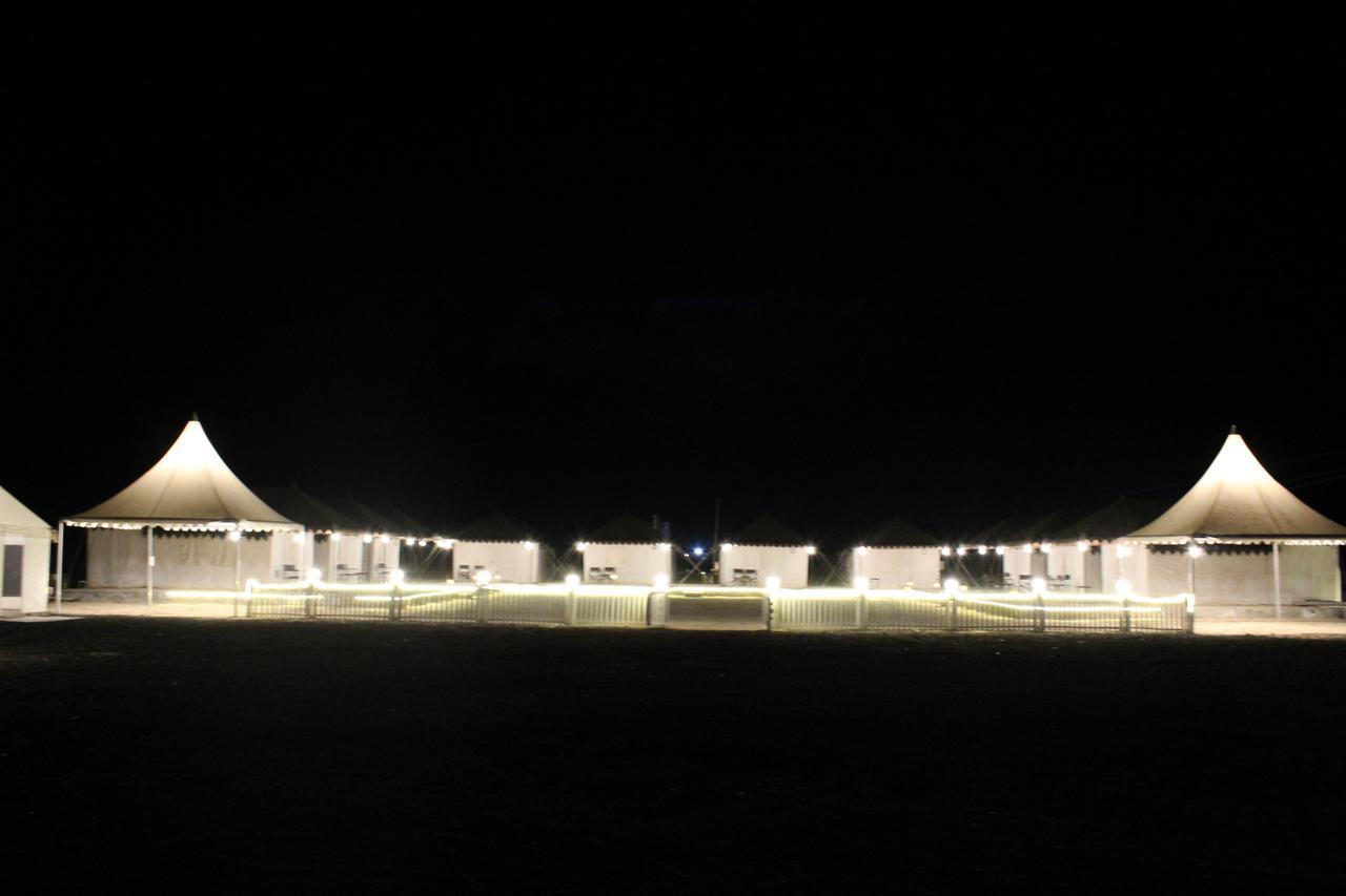 Nova Patgar Tents Hotel Bhuj Exterior photo